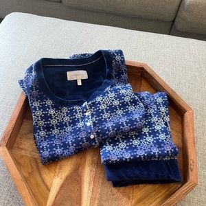 Victoria Secret Thermal Pajamas Small